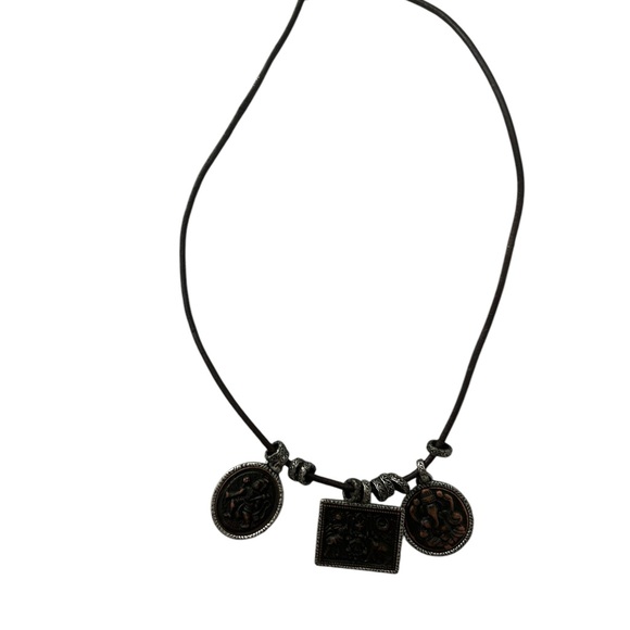 Silvertone Copper-tone Asian Scene Pendants Necklace - Picture 4 of 7